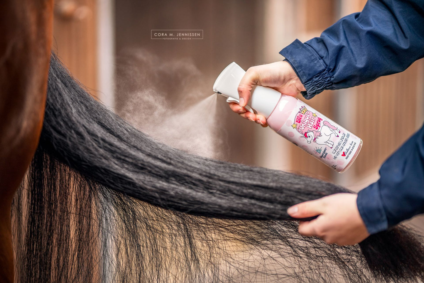 Lili's #Unique-Hair Spray von Bense & Eicke